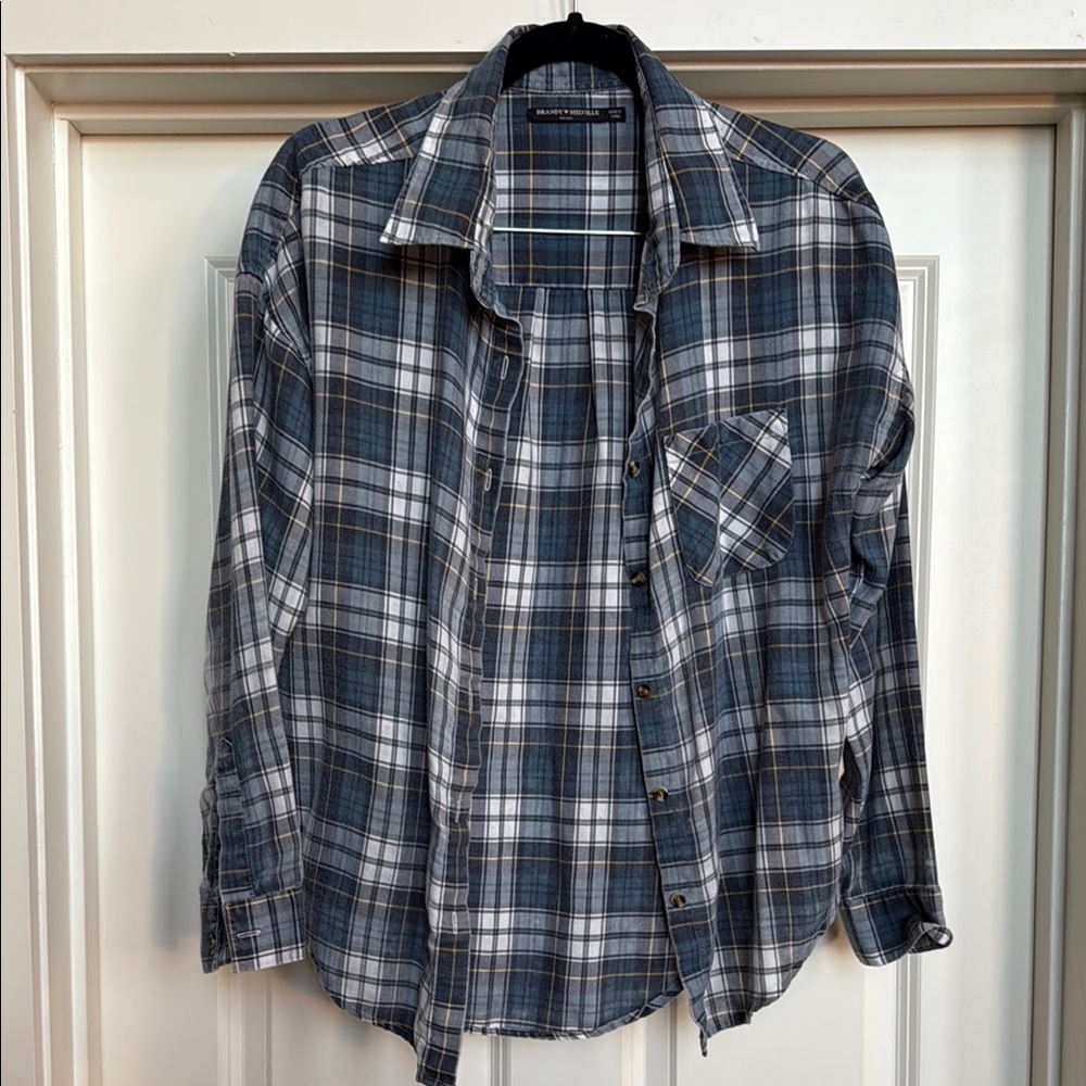 Brandy Melville Plaid button-up Shirt in Blue, White